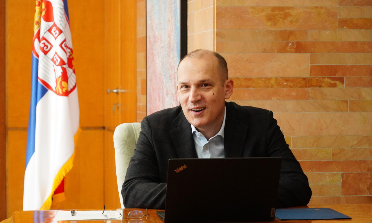 LONČAR O POVRATKU ZDRAVSTVENIH RADNIKA U SRBIJU: "Briga o ljudima nam je prioritet"