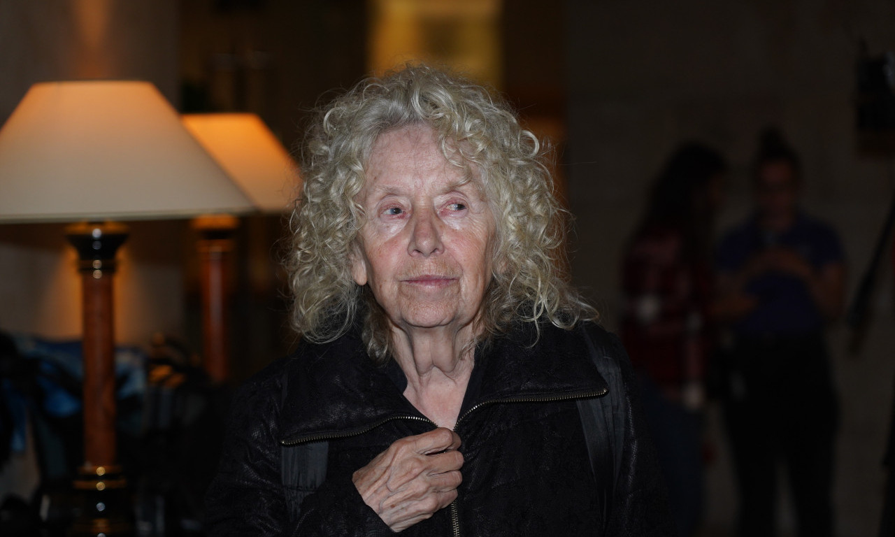 OBJAVLJENO DA JE UMRLA EVA RAS Glumica ne može da dođe sebi - odmah se oglasila