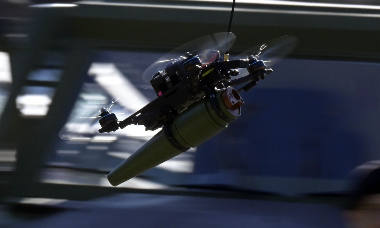 BEOGRAĐANI, NAVUCITE ROLETNE Dronovima snimaju šta radite u svojim stanovima! (VIDEO)