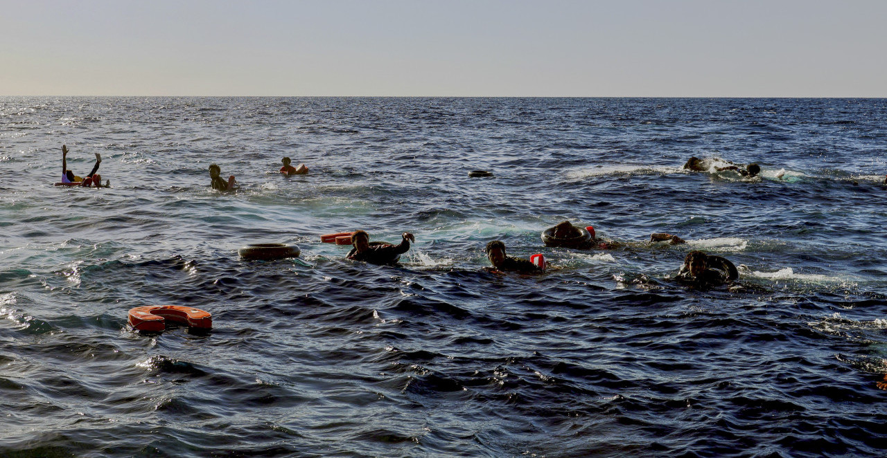 MRTVI MIGRANTI PRONAĐENI NA RODOSU Krijumčari ih ostavili na moru!