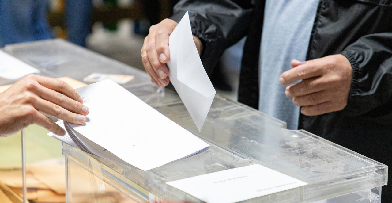 ZATVORENA BIRAČKA MESTA U REPUBLICI SRPSKOJ Svoje biračko pravo ostvarilo 35.426 glasača