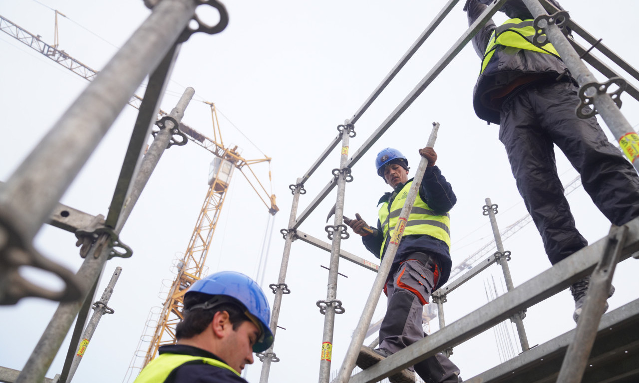 GASTARBAJTERIMA SE MENJA PLATA U NEMAČKOJ Samo jedna grupa ljudi će imati korist od toga!