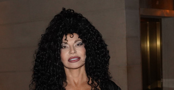 BEZ CENZURE U 62. GODINI! Lidija Vukićević zaludela snimkom u bikiniju: Devojačka figura i bujne obline u prvom planu