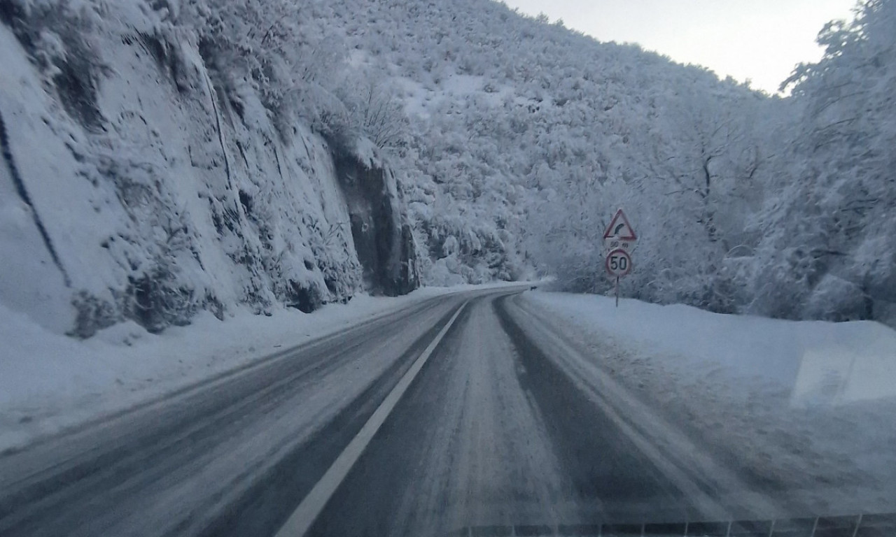 SNEG OKOVAO OVAJ DEO SRBIJE Ledeno jutro, a dosta ljudi ostalo bez struje (FOTO)