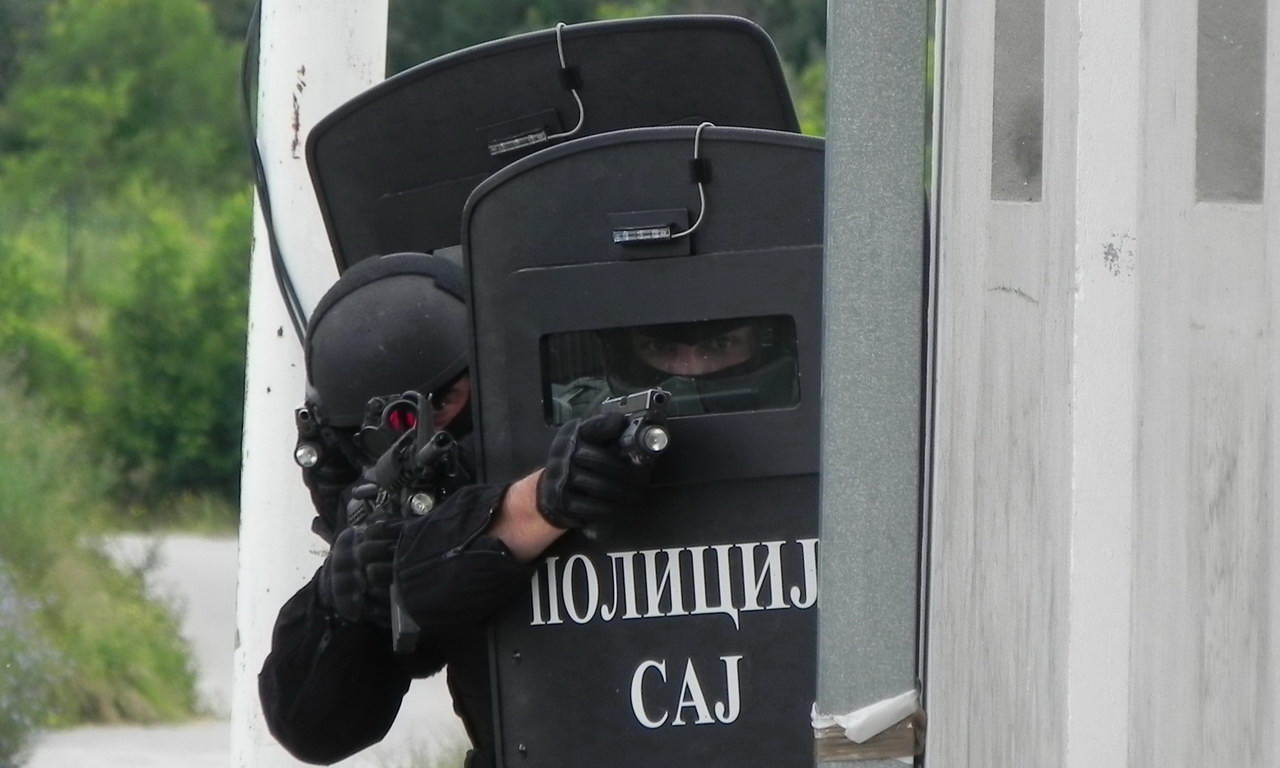 AKO HOĆETE DA BUDETE OSOBA KOJU NAJVIŠE CENE U SRBIJI, PRIJAVITE SE ZA POSAO! Samo 25 ljudi ima ovu neverovatnu priliku