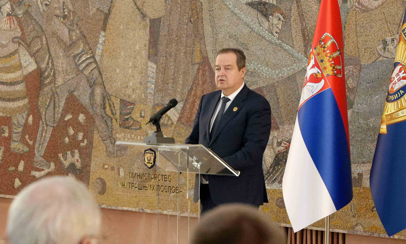 DA IM DONESE MIR, NADU I SNAGU Dačić čestitao Vaskrs patrijarhu Porfiriju, kardinalu Nemetu i građanima
