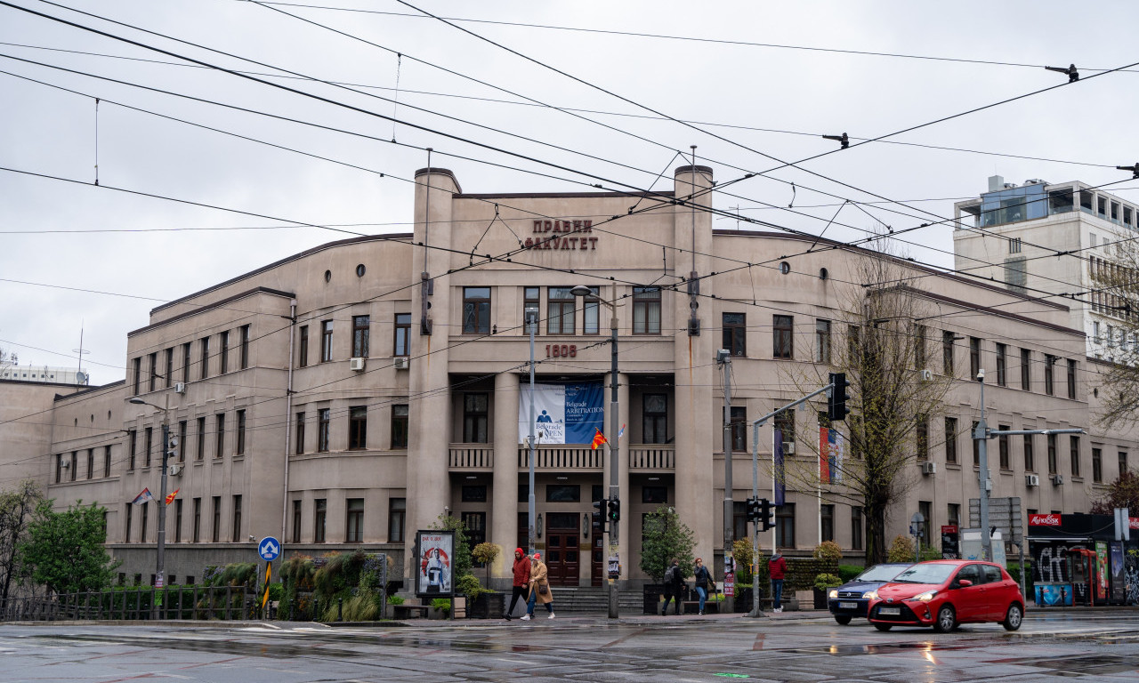 POŽAR NA PRAVNOM FAKULTETU: Zapalio se lift, zgrada hitno evakuisana