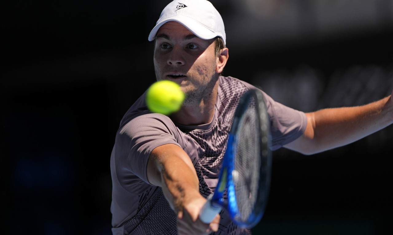 KECMANOVIĆ PROŠAO U DRUGO KOLO ATP TURNIRA U ATINI Pogledajte ko ga je gledao sa tribina