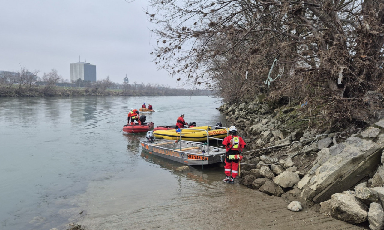 PRVI SNIMCI JEZE NA SAVI Mrtve izvlače iz reke, migranti zapomažu - prizori ledi krv u žilama(VIDEO)