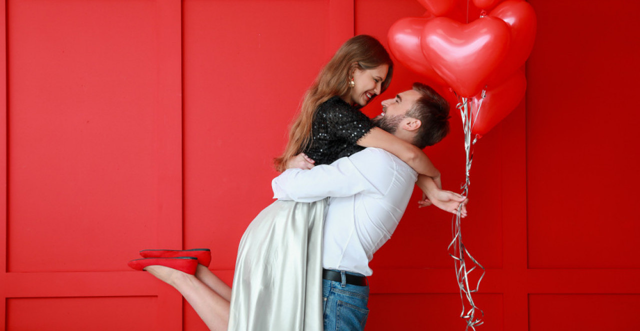 VELIKI MESEČNI HOROSKOP ZA FEBRUAR 2025. GODINE Ribe očekuje povišica, Lavovi ulaze u novu ljubavnu priču!