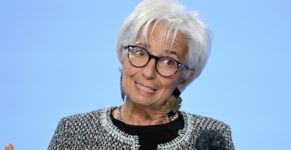 NAJPLAĆENIJA ZVANIČNICA EU: Otkrivena stvarna primanja Kristin Lagard, debelo "ušila" i Ursulu fon der Lajen