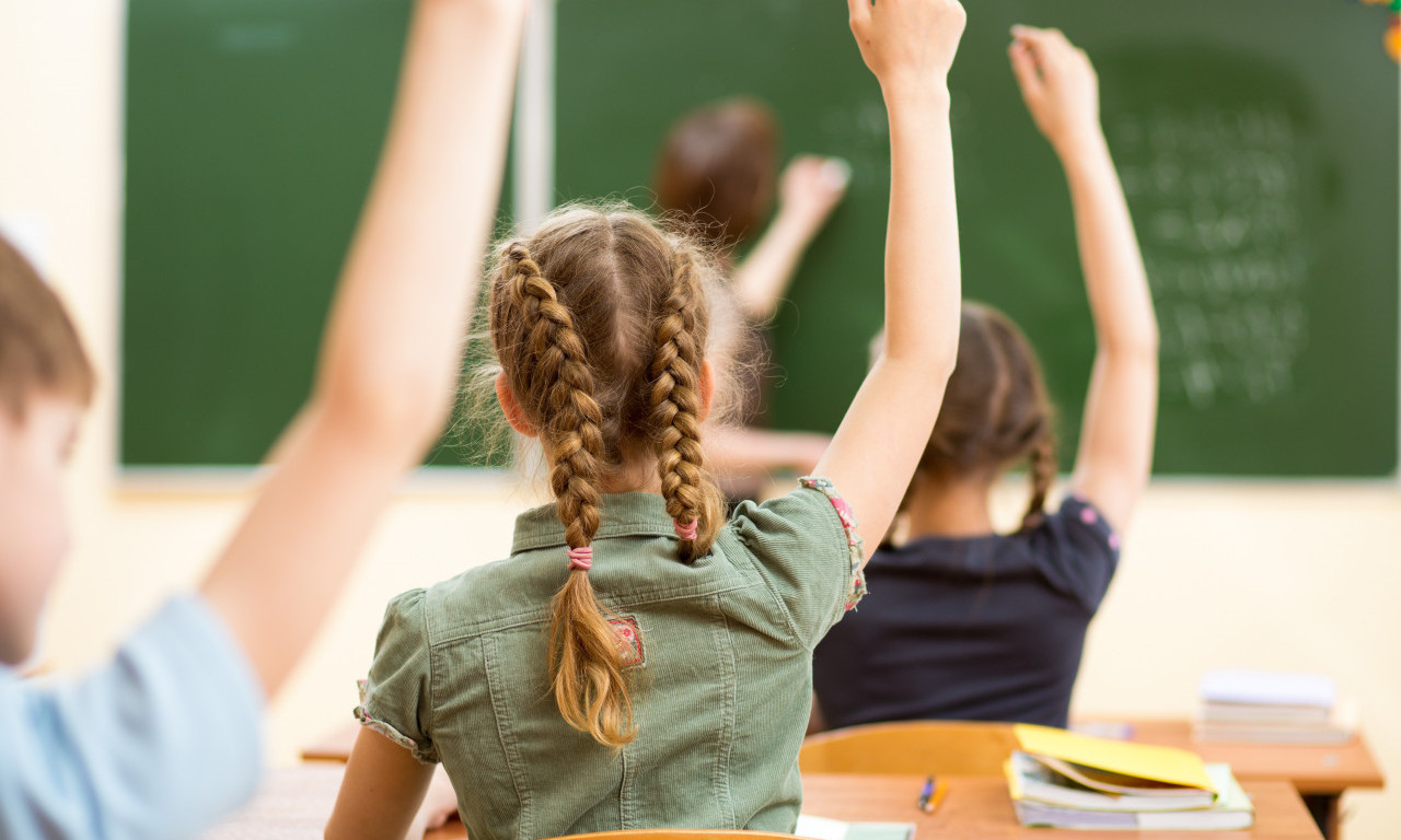 OVE ŠKOLE ĆE MORATI DA PRODUŽE GODINU Načelnica za srednje škole iz ministarstva sve objasnila