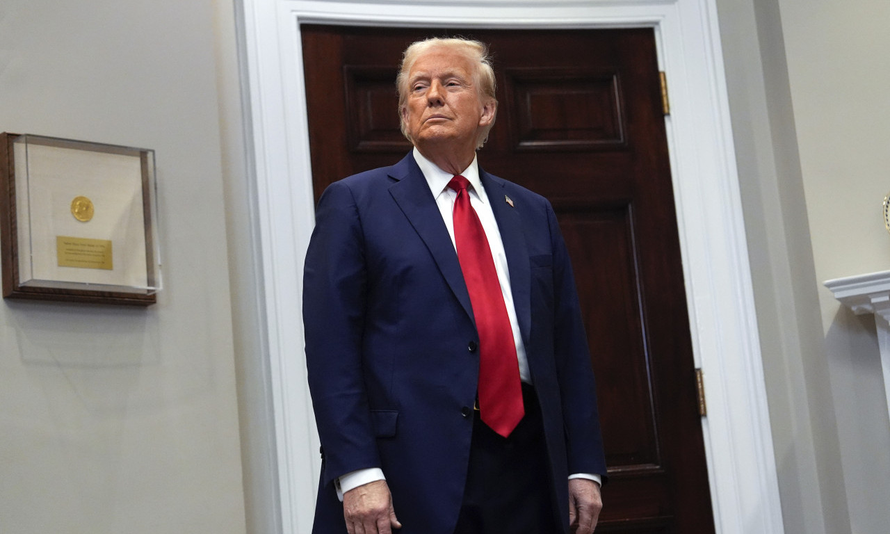 HOĆE DA SE OTCEPE OD AMERIKE! Tramp pokrenuo lavinu, a onda je počelo skupljanje potpisa