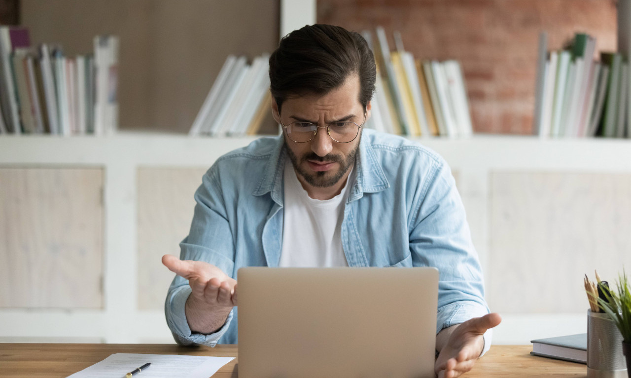 POLA SVETA OSTALO BEZ INTERNETA Dva velika provajdera imaju prekid u radu
