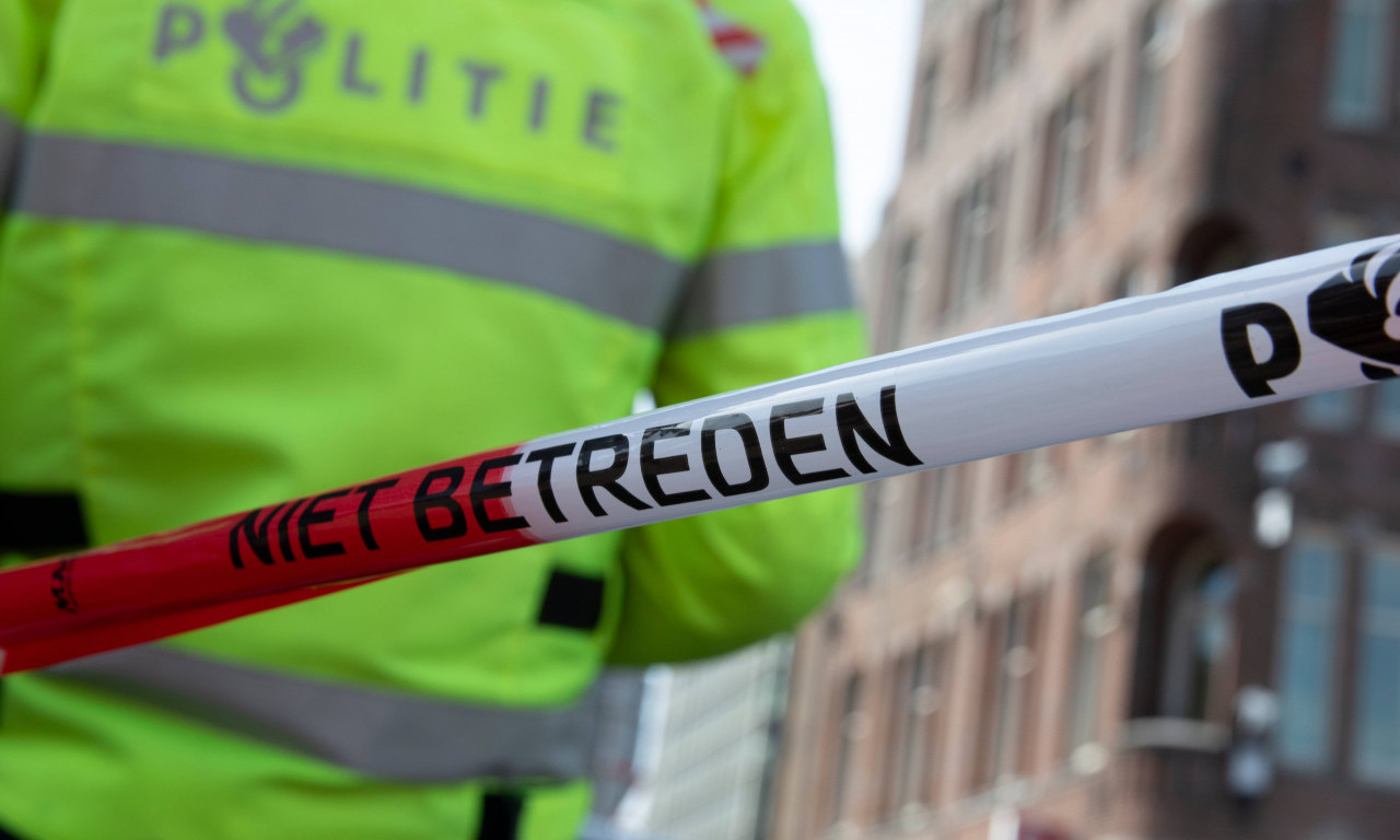 DVE PUCNJAVE U POLA SATA Muškarac teško ranjen u Amsterdamu!