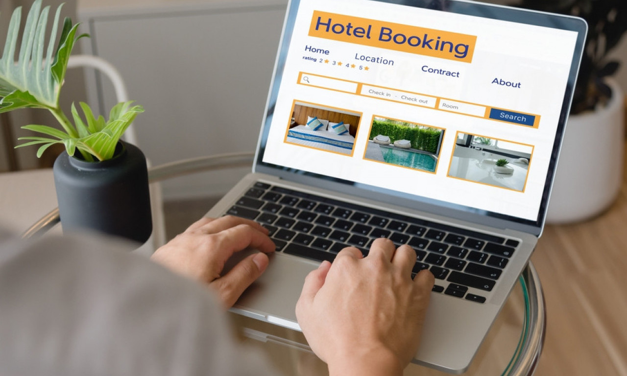 HITNO UPOZORENJE MUP: HAKERI UPALI NA BOOKING! Haraju prevare u vezi smeštaja i platnih kartica