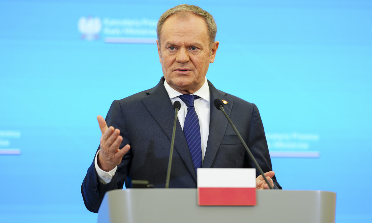 OGLASIO SE TUSK POSLE POKUŠAJA DRŽAVNOG UDARA: "Vika, laži i tuča ne mogu da budu izvor prava u Poljskoj"