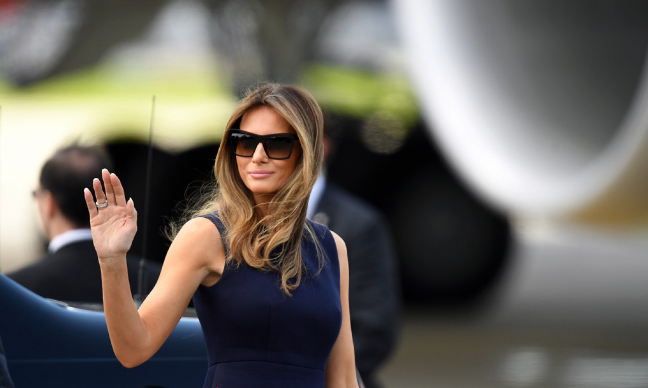 NESTALA STATUA MELANIJE TRAMP: Policija iz Sevnice na nogama, pokrenuta hitna istraga!