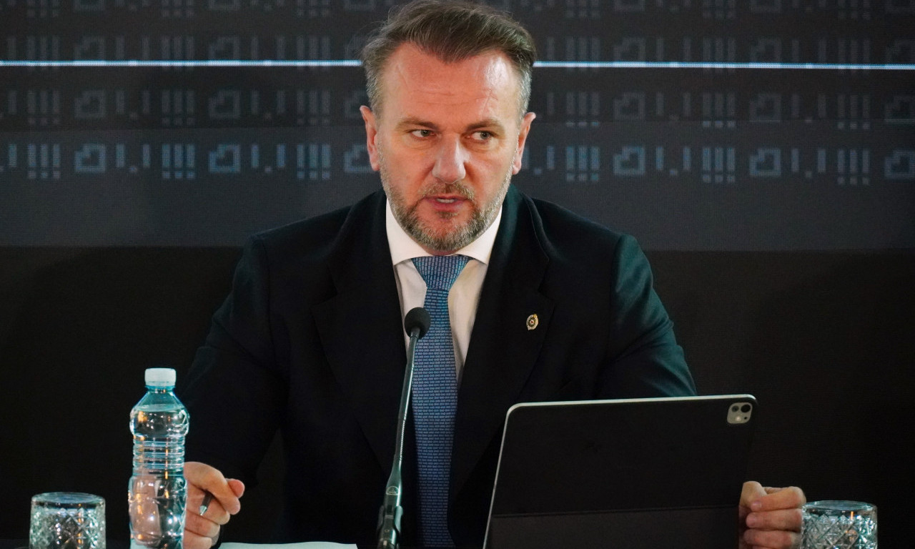 OSTOJA MIJAILOVIĆ SE OBRAĆA: Da li Partizan danas dobija novog trenera?