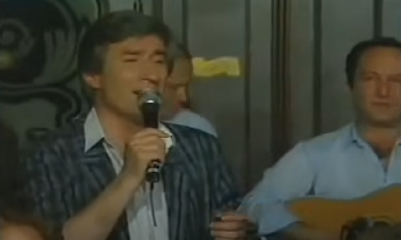 POSLEDNJE FOTOGRAFIJE TOME ZDRAVKOVIĆA IZ BOLNICE Kolege nisu htele da ga vide: "Samo vi ste mi došli"