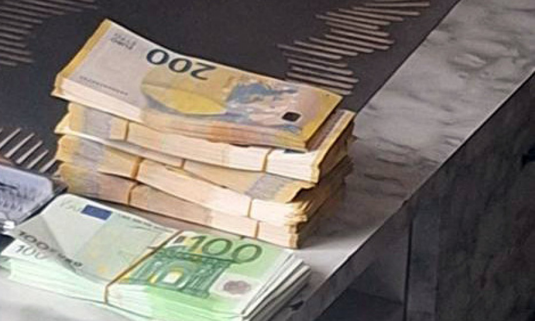 POLICIJA KOD DVA MALOLETNIKA PRONAŠLA VIŠE OD 45.000 EVRA Jedan je ukrao novac iz lokala, a evo šta je drugi radio
