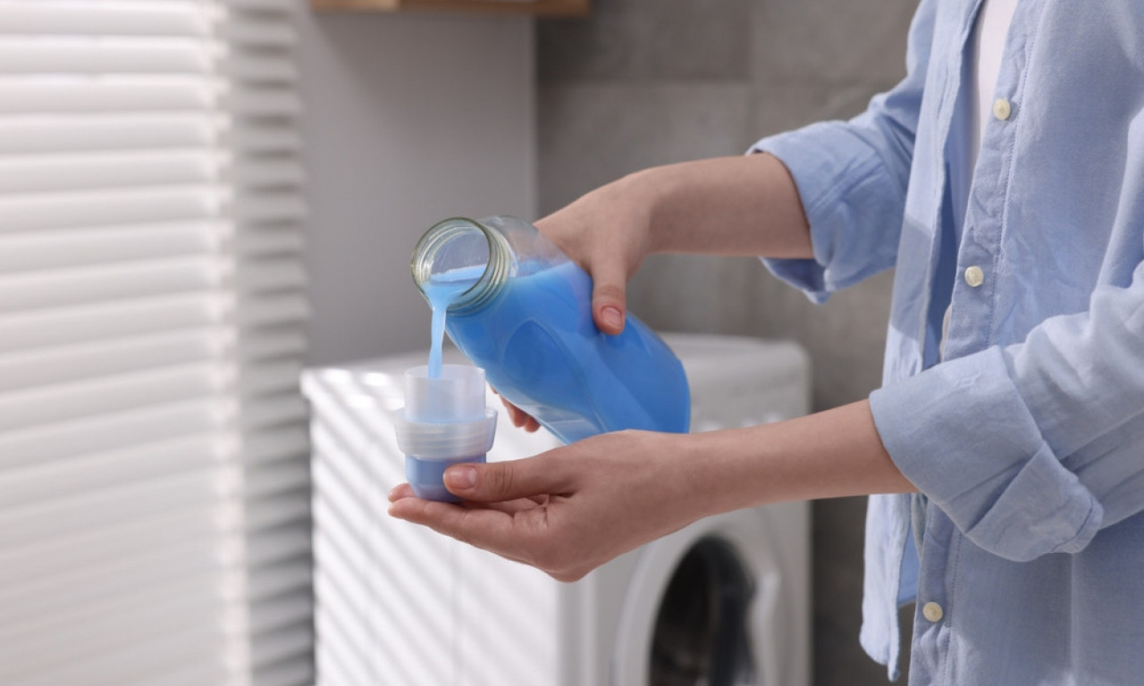 EVO KADA NE TREBA KORISTITI OMEKŠIVAČ Može da uništi odeću i smanji njenu trajnost