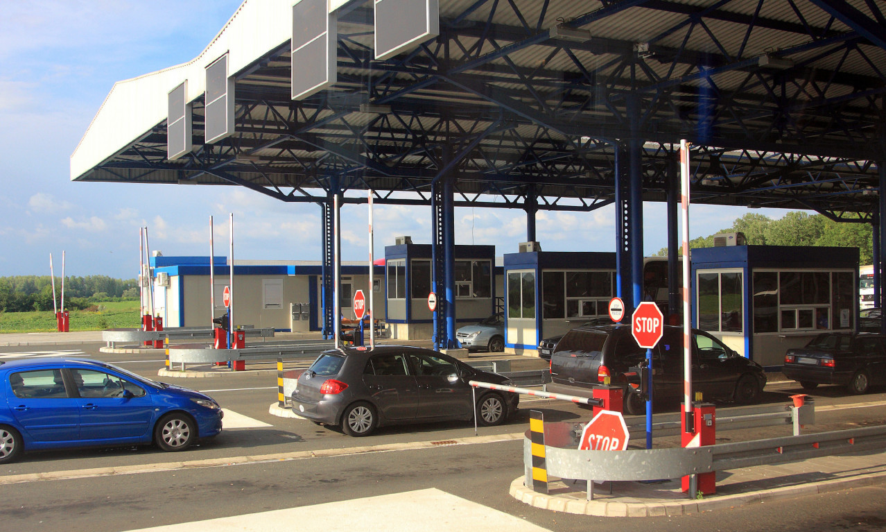 ŠVERCOVANA PSIHOAKTIVNA DROGA Evo šta su pronašli carinici na Kelebiji