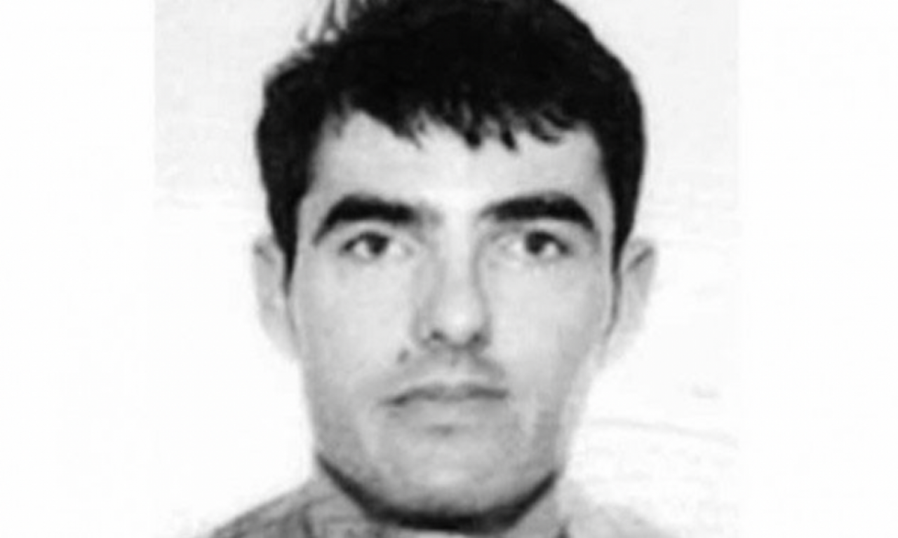 KAKO JE UBIJEN JOVAN VUKOTIĆ Žena i ćerka gledale brutalno krvoproliće, kiša metaka sasuta u vođu škaljaraca (FOTO)