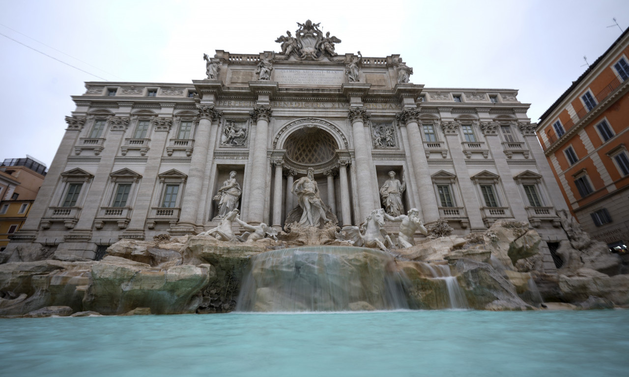 U RIMU I OKOLINI HOTELI KRCATI Pred konklavu popunjeno 90% kapaciteta, evo šta kažu zaposleni u turizmu