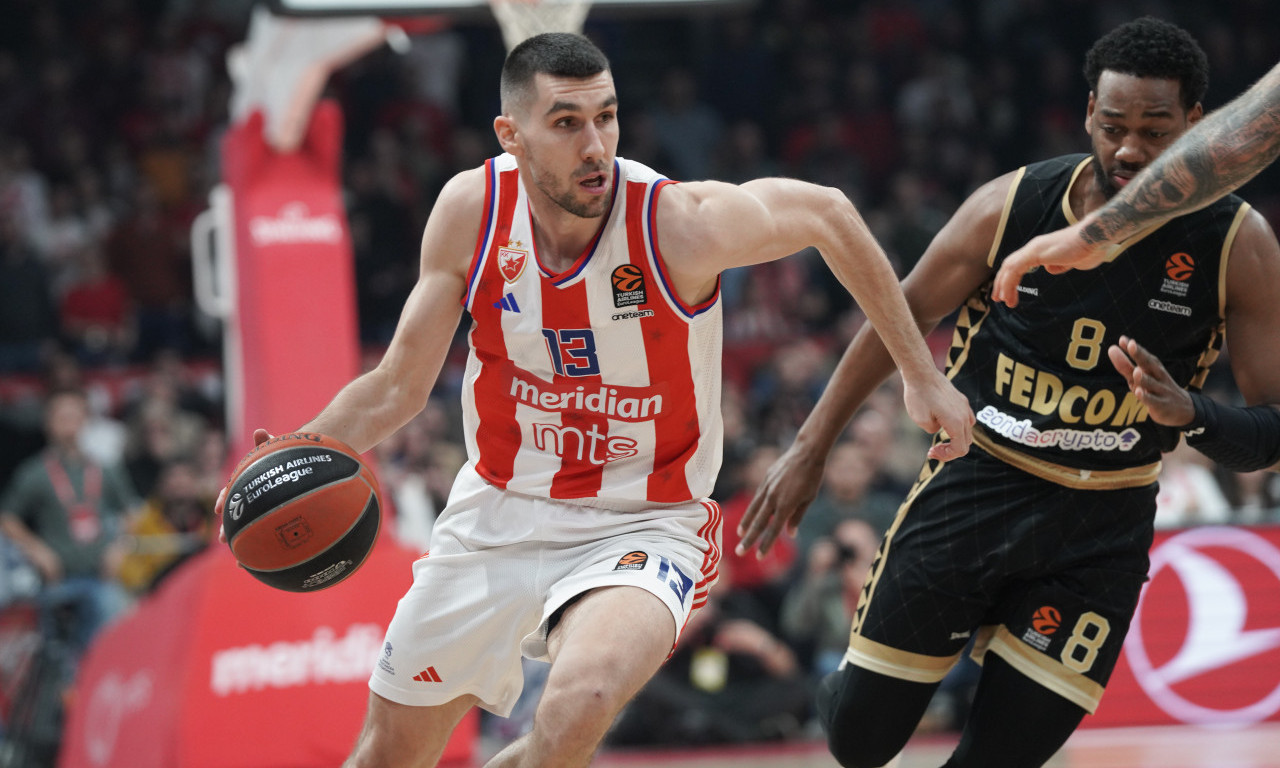 DOBRIĆ IMA FANTASTIČAN RAZLOG ZA SLAVLJE U rukama drži iznenađenje samo takvo - a tek da mu vidite društvo! (FOTO)