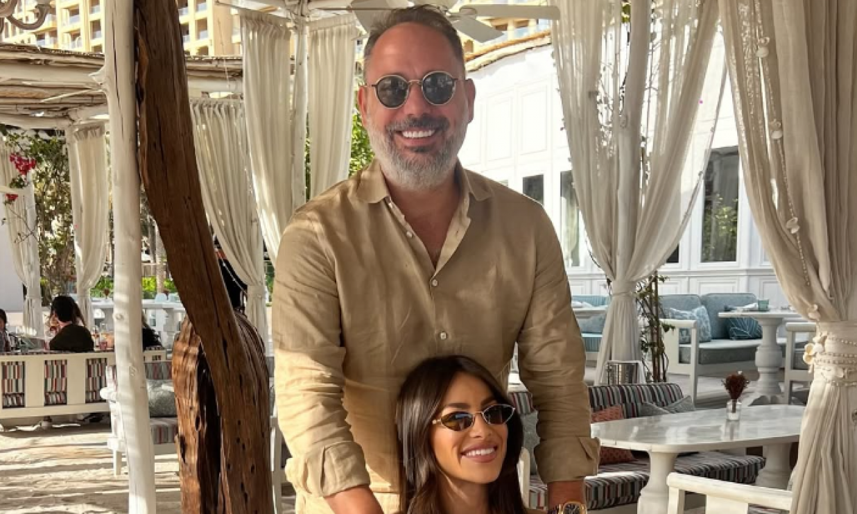 MILIONER IZ SRBIJE POSTAJE TATA! Objavio sliku ultrazvuka iz vile i poručio: "Živeli!" – Lepotica Milica nosi blizance!