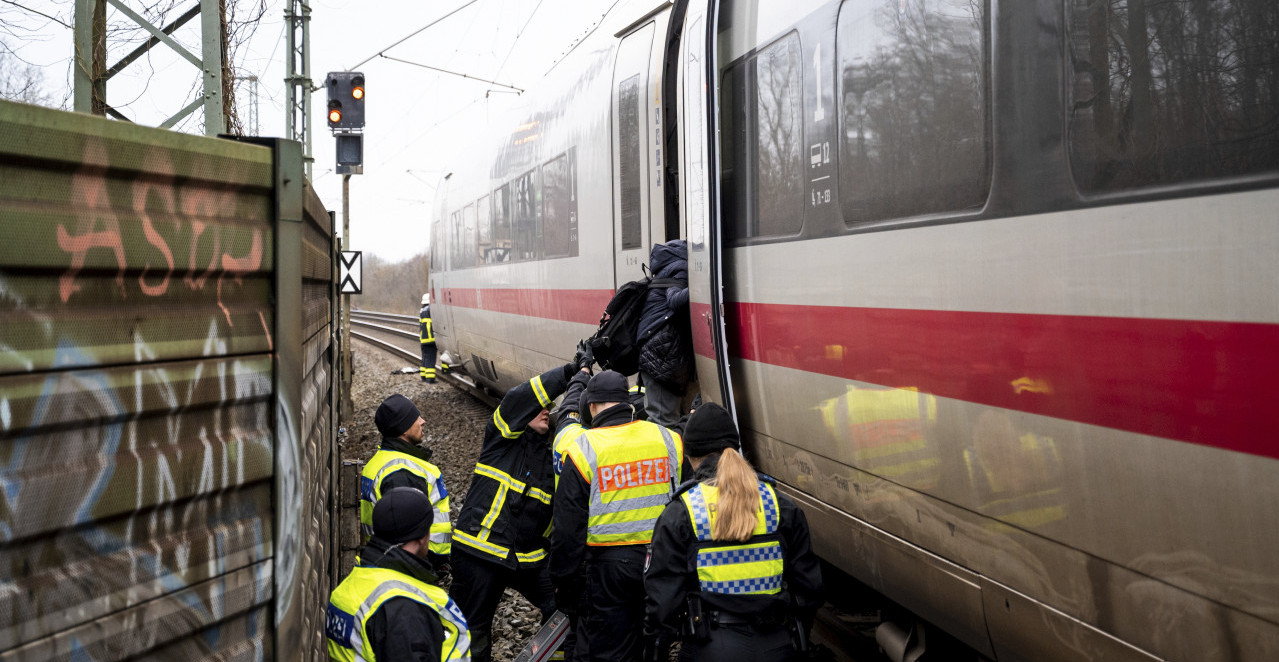 OPSADNO STANJE U BERLINU! Desetine hiljada ljudi ostalo bez struje, nastao totalni haos u saobraćaju!