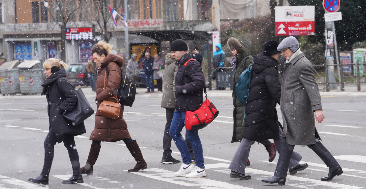 LEDENI TALAS JURI KA SRBIJI! Arktički front stiže večeras, Beograd na udaru, temperatura pada i do 15 stepeni