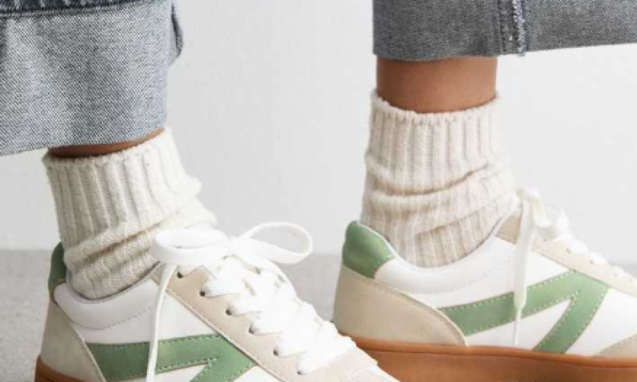 TRIK KOJI POMAŽE VAM PATIKE I OBUĆA MIRIŠU DIVNO Dovoljna je jedna stvar koju sigurno imate u kući