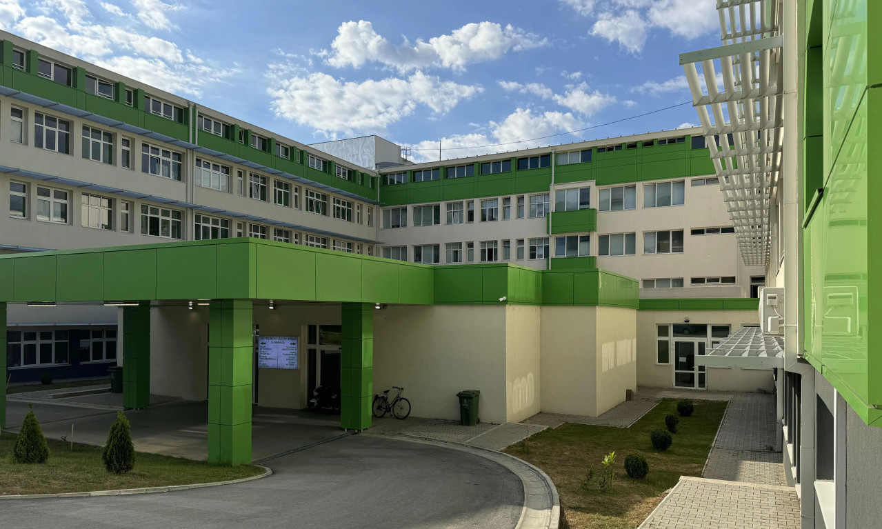 TELO MUŠKARCA PRONAĐENO KOD BOLNIČKE KAPIJE Užas u Vranju!