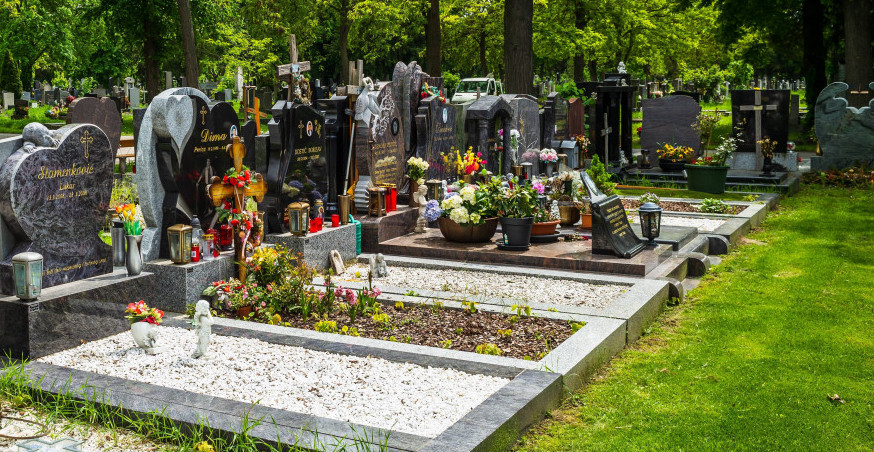"KOLIKO MRZITE ŽIVE, KADA MRTVIM SRBIMA OVO RADITE?" Dodik se oglasio posle zatečenog užasa na groblju u Zenici (FOTO)