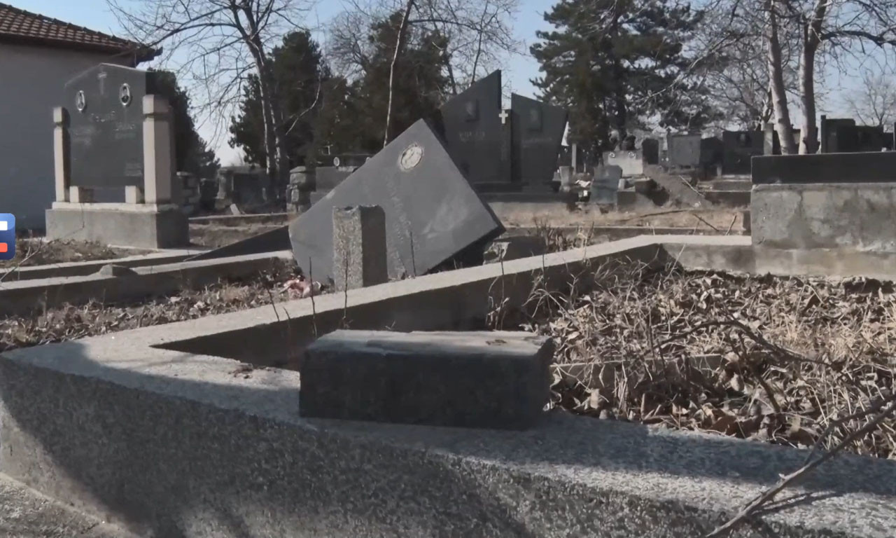 OSKRNAVLJENO SRPSKO GROBLJE NA KOSOVU Pogledajte poruku monstruma - ni pokojnike ne ostavljaju na miru! (FOTO)