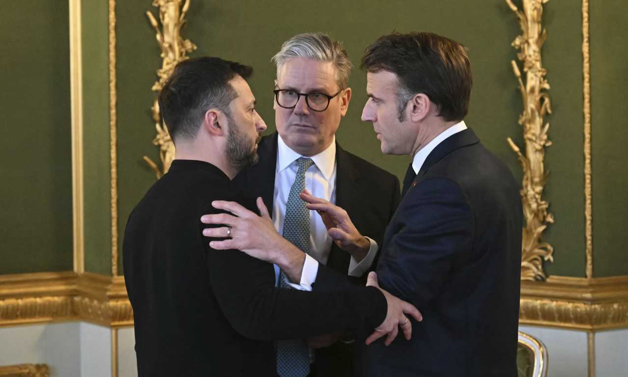 RAZGOVARALI ZELENSKI I MAKRON: Pričali  o podršci ukrajinskoj vojsci i odbrambenoj saradnji