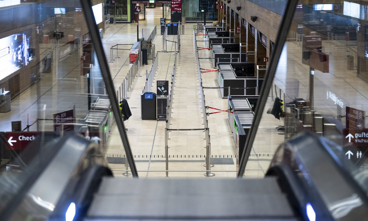 ŠTRAJK KONTROLORA LETENJA! Paralisan avio-saobraćaj - polovina planiranih letova sa ovog aerodroma biće otkazana