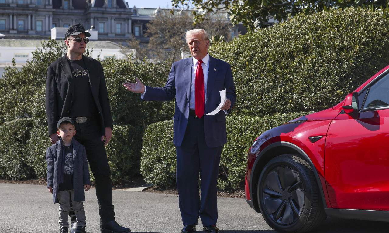 TRAMP ODGOVORIO MASKU: Njegove reči odzvanjaju, puklo prijateljstvo?