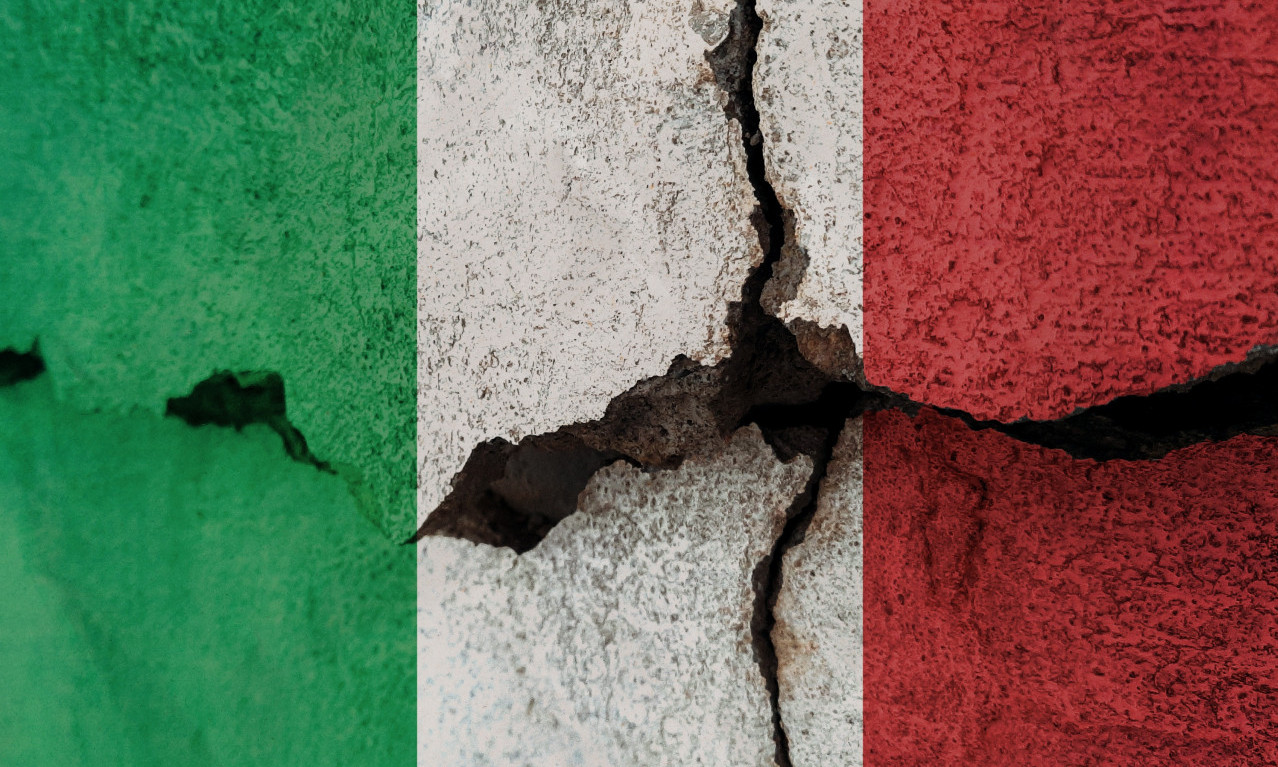 JAK ZEMLJOTRES POGODIO ITALIJU Ljudi u panici istrčavali na ulice! Treslo se i u Crnoj Gori, Hrvatskoj, BiH...