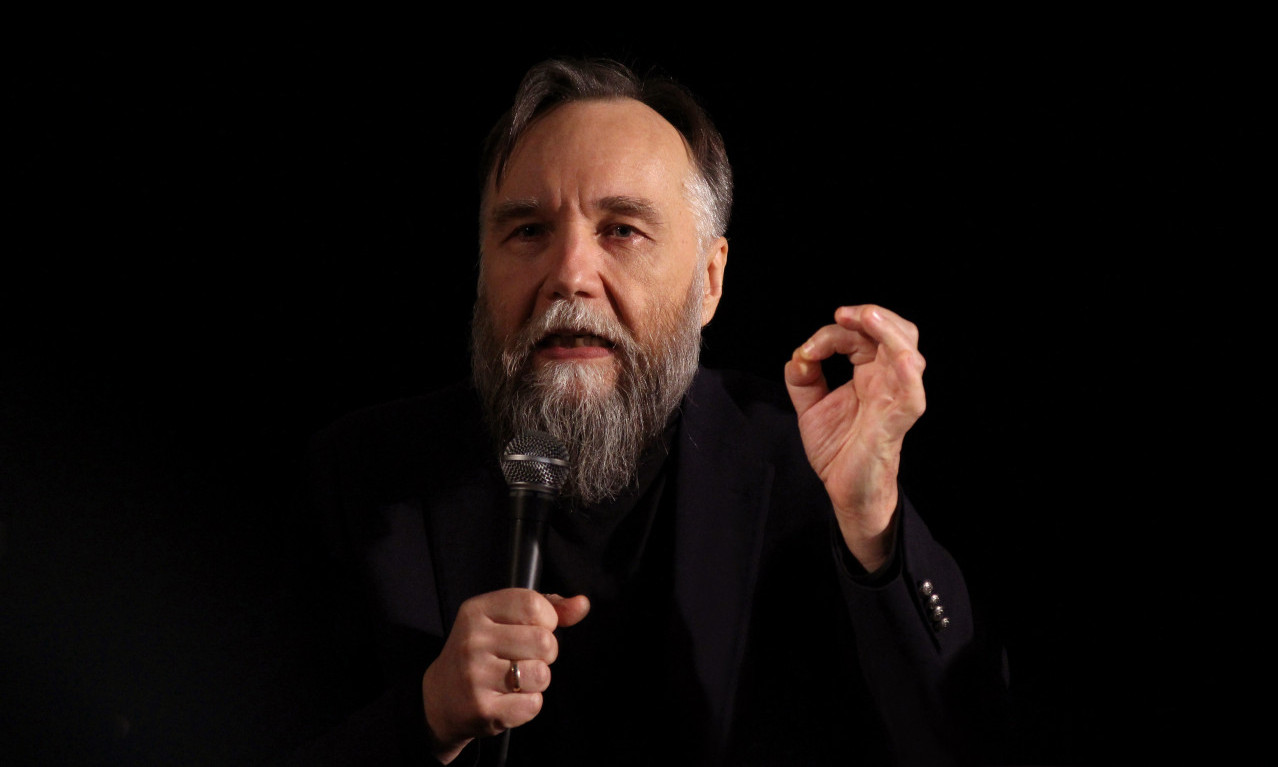 GLOBALISTIČKE SNAGE ŽELE OBOJENU REVOLUCIJU Oni su nezadovoljni rukovodstvom Srbije