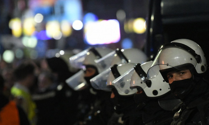 HITNO SAOPŠTENJE MUP: Drastično narušavanje javnog reda i mira, desetine lica povređeno!