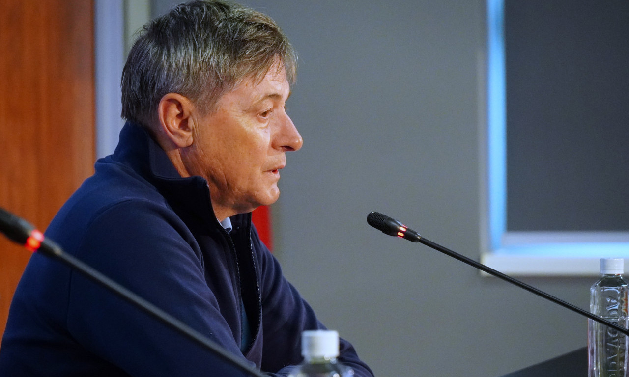 TUGA U DOMU BIVŠEG SELEKTORA SRBIJE Preminula majka Dragana Stojkovića Piksija! (FOTO)