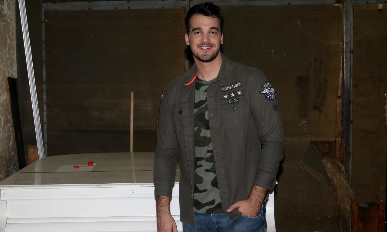 ALEKSA PEROVIĆ ODVEO SUPRUGU ISIDORU U PORODILIŠTE: „Hajde, snago moja!“