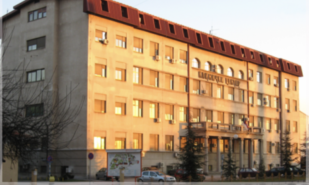 DEČAKU KOJI JE PODLETEO POD KAMION AMPUTIRANA NOGA Detalji strave u Vranju