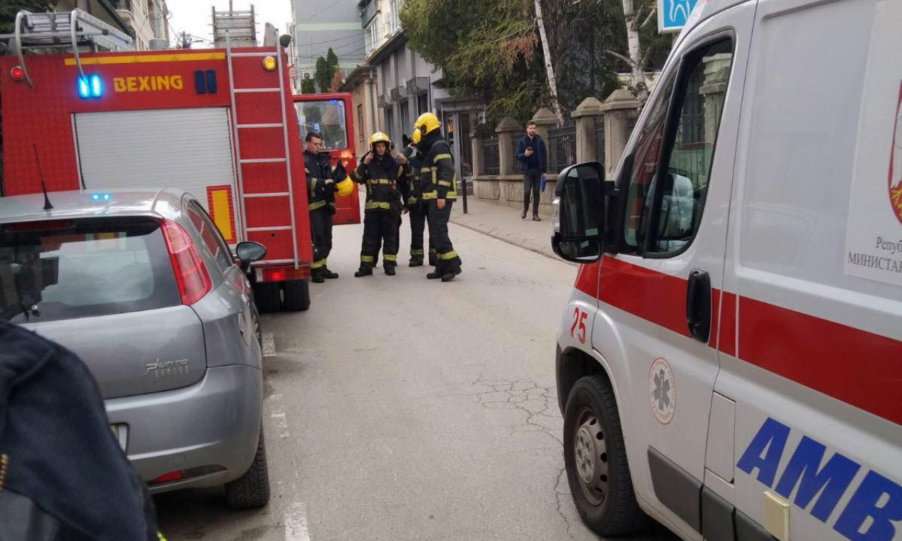 TINEJDŽER PUN OPEKOTINA! Izgorela kuća na Voždovcu dok je spavao! Evo u kakvom je stanju