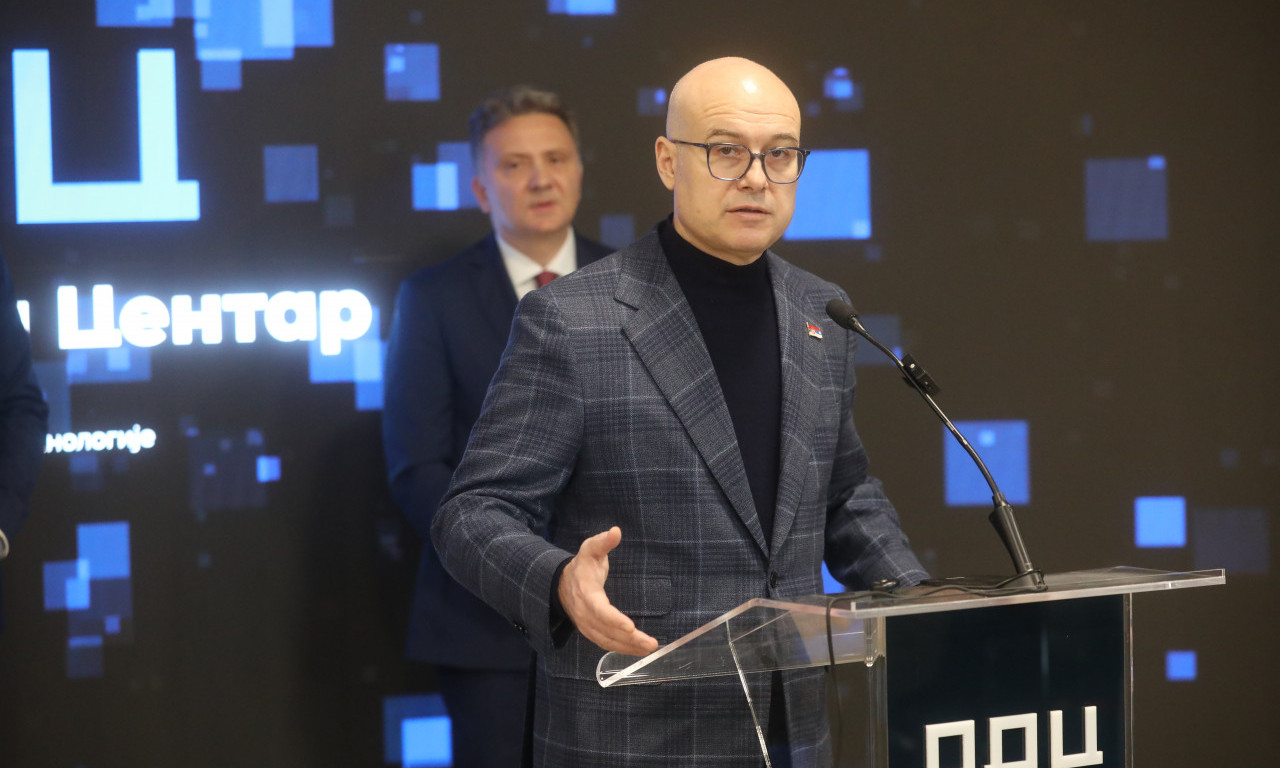SRBIJA DOBIJA MOĆNU MAŠINU Vučević obišao Data centar u Kragujevcu pa najavio veliku stvar