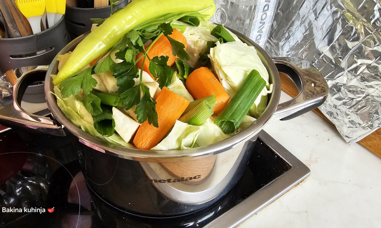 SLATKI KUPUS NA KAŠIKU Jednostavno, posno i miriše na domaću kuhinju