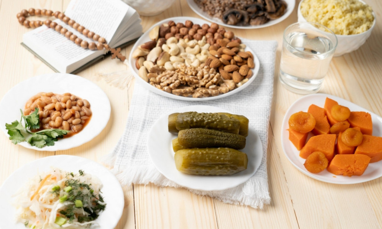 POSNI MENI ZA CEO DAN Laki i ukusni predlozi od doručka do večere!